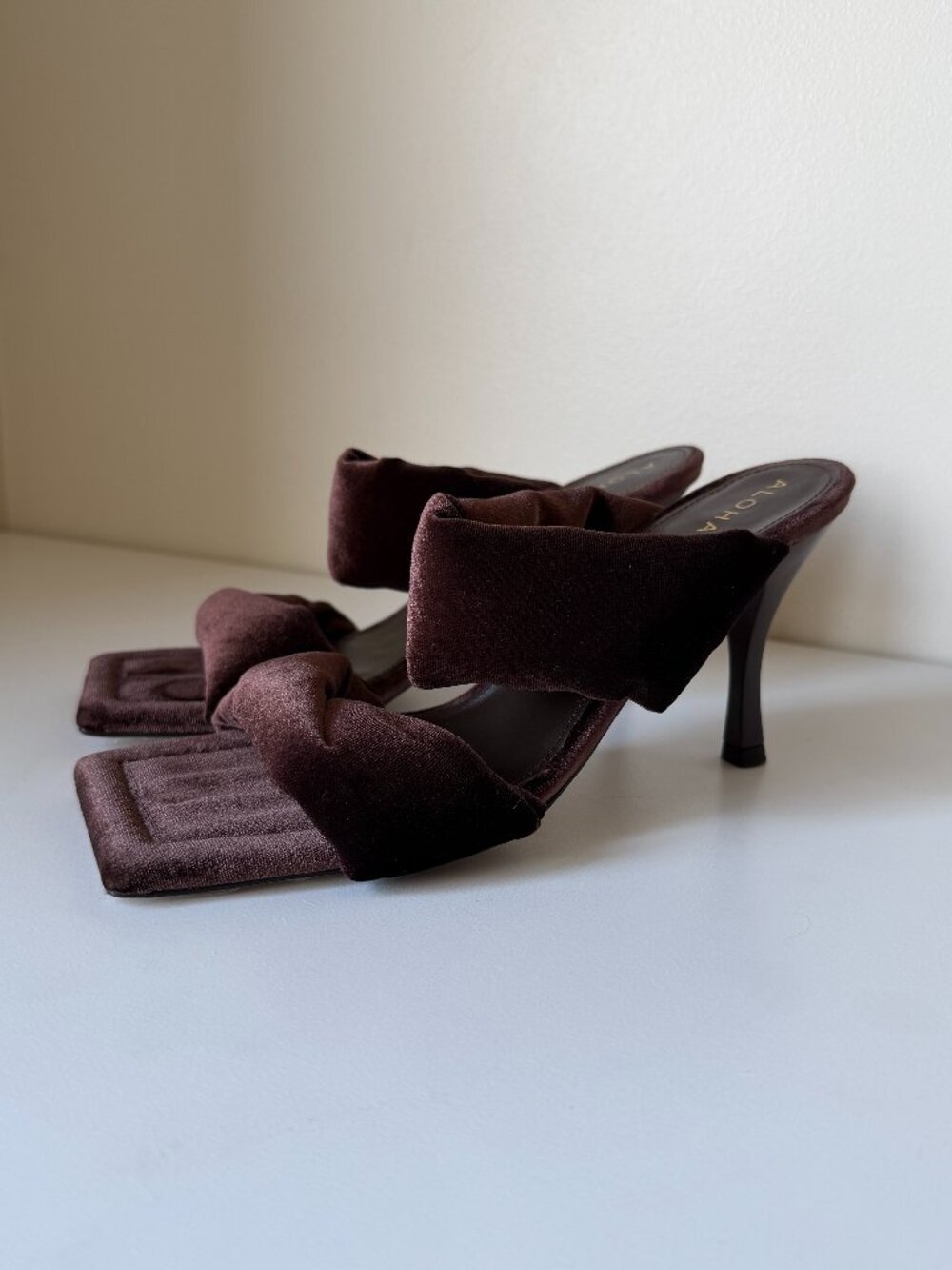 Alohas Velvet Heels Size 40 | Dark Brown Square Toe Mules | Designer Kitten Heel